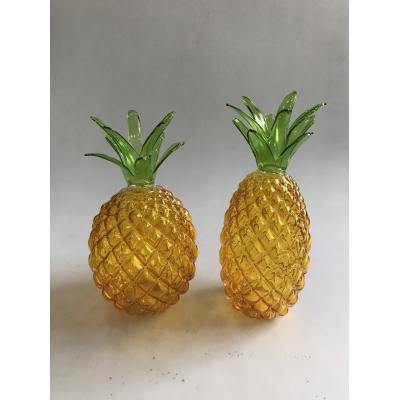 Pineapple shape glass decoration